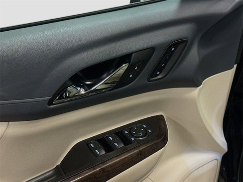 Used 2020 GMC Acadia Denali w/ Technology Package image 22