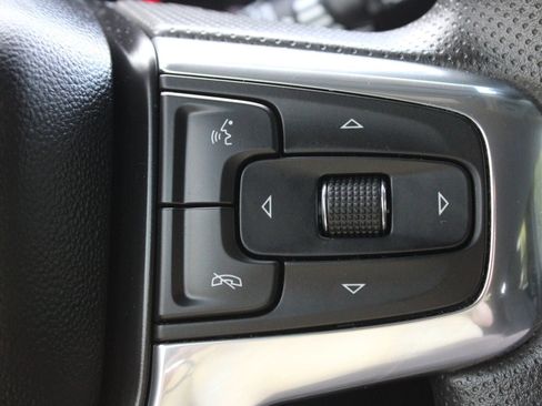 Used 2022 Chevrolet Blazer LT FWD image 29