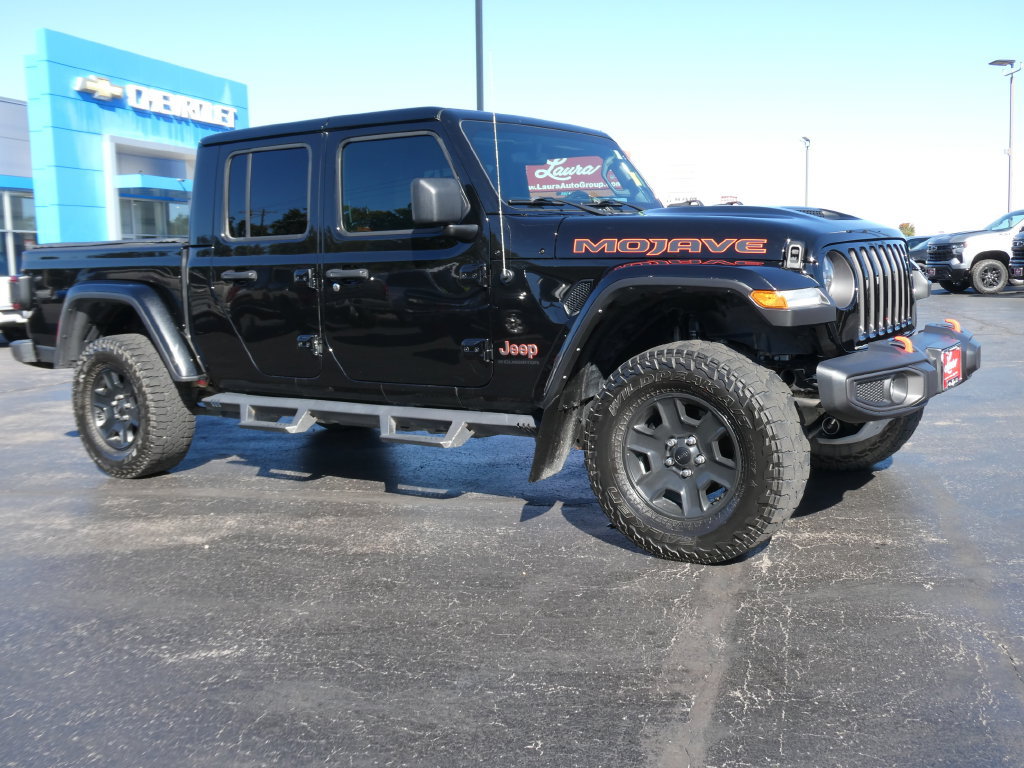 Used 2023 Jeep Gladiator Mojave w/ LED Lighting Group AWD/4WD image 4