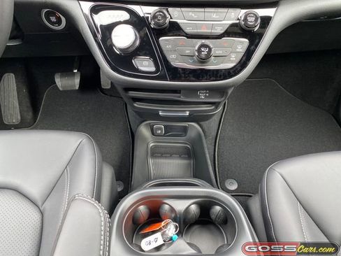 New 2026 Chrysler Pacifica Select image 14