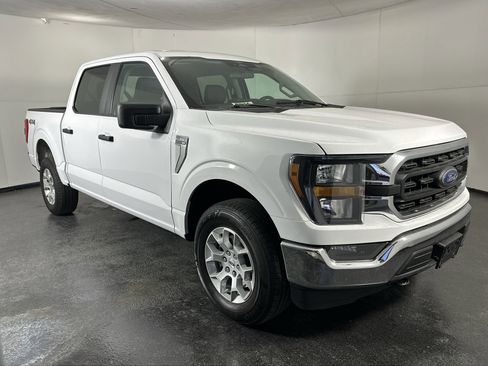 Used 2023 Ford F150 XLT image 2