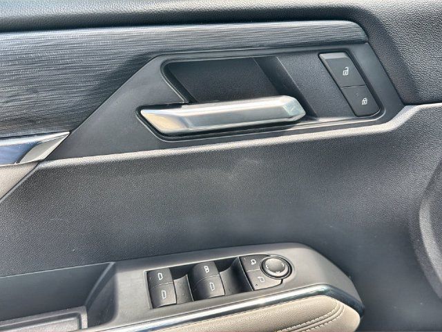 Certified 2026 GMC Acadia Elevation w/ Elevation Premium Package FWD image 22