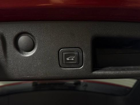 Used 2019 Chevrolet Equinox Premier AWD/4WD image 14
