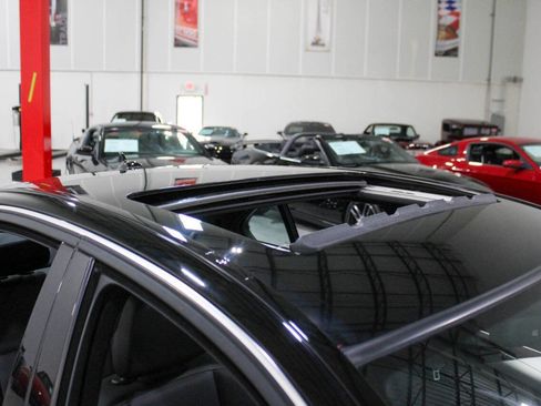 Used 2012 Mercedes-Benz C 300 4MATIC Sedan image 19