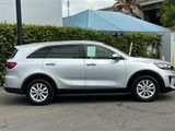 Used 2020 Kia Sorento L image 3