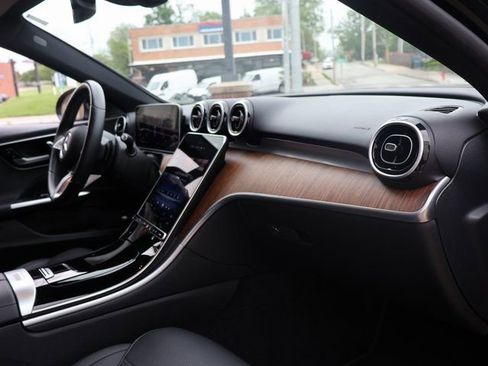Used 2025 Mercedes-Benz C 300 4MATIC Sedan image 10
