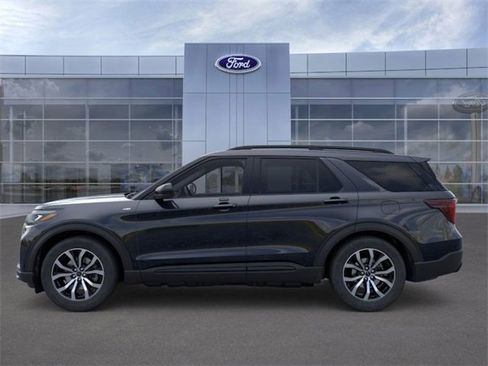 New 2026 Ford Explorer ST-Line image 3