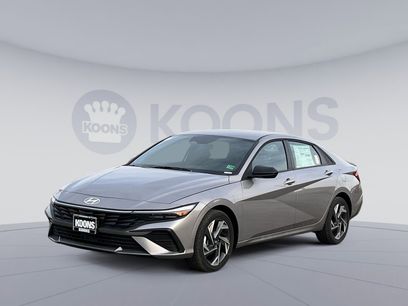 New 2025 Hyundai Elantra SEL