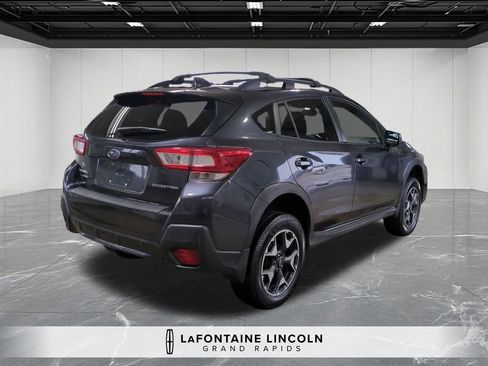 Used 2019 Subaru Crosstrek 2.0i Premium w/ Moonroof Package image 5