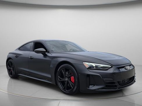 Used 2023 Audi e-tron GT Prestige w/ Prestige Package AWD/4WD image 9