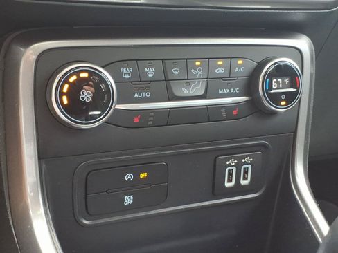 Used 2019 Ford EcoSport SE AWD/4WD image 14