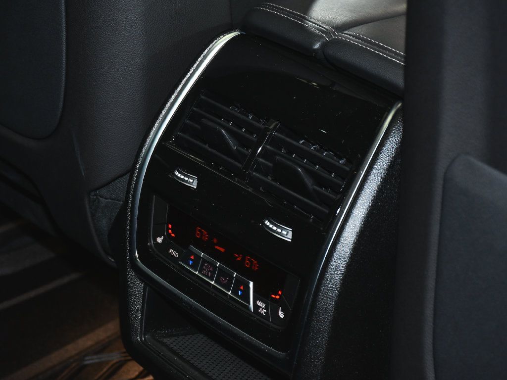 Used 2025 BMW X5 M60i w/ Executive Package AWD/4WD image 57