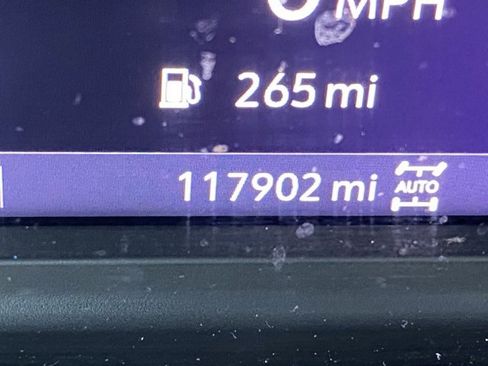 Used 2021 Chevrolet Silverado 1500 LT Trail Boss w/ Convenience Package II image 27