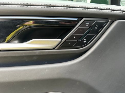 Certified 2025 Porsche Macan 4S Electric image 21