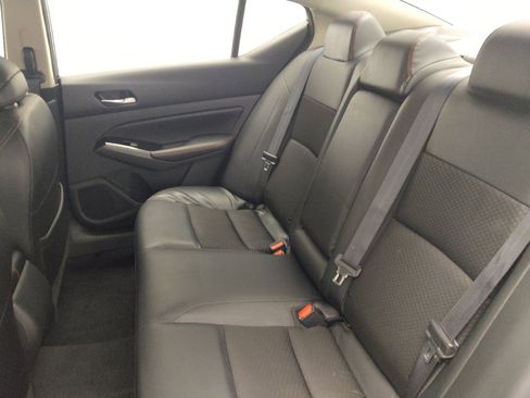 Used 2024 Nissan Altima 2.5 SR FWD image 18
