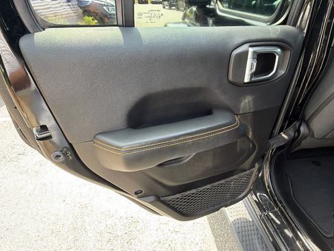 Used 2025 Jeep Wrangler Unlimited Sahara AWD/4WD image 22