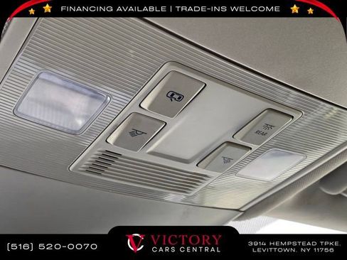 Used 2024 Volkswagen Taos SE image 30