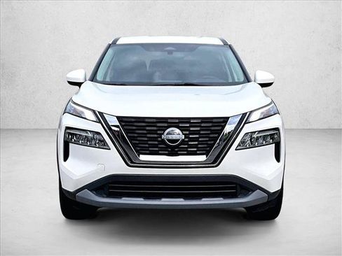 Used 2023 Nissan Rogue SV FWD image 3