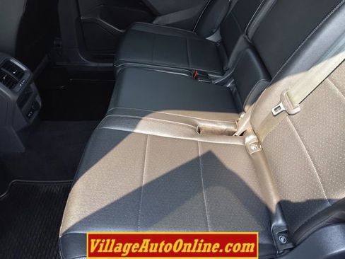 Used 2021 Volkswagen Tiguan SE image 27