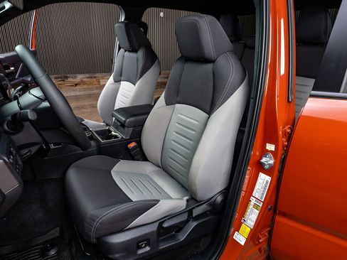 Used 2025 Toyota Tacoma TRD Off-Road image 30