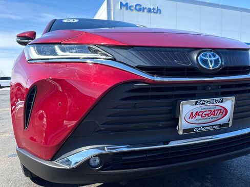 Used 2023 Toyota Venza Limited image 13