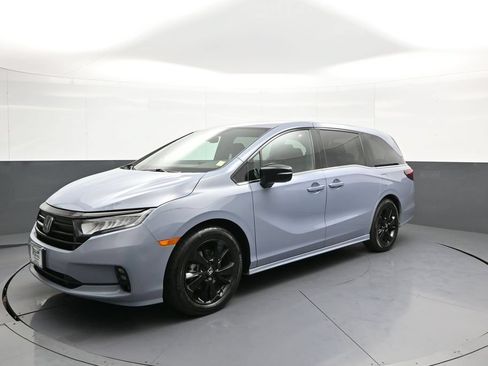 Used 2024 Honda Odyssey Sport image 10