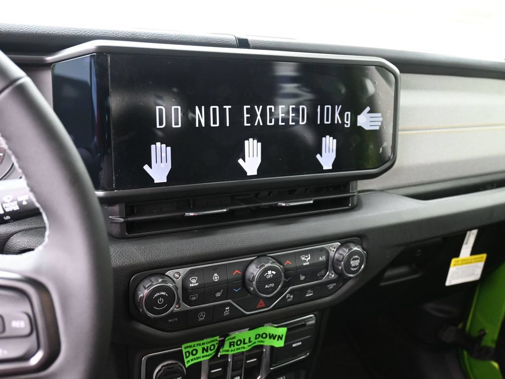 New 2026 Jeep Gladiator Sport AWD/4WD image 12