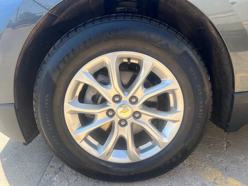 Used 2020 Chevrolet Equinox LT FWD image 22