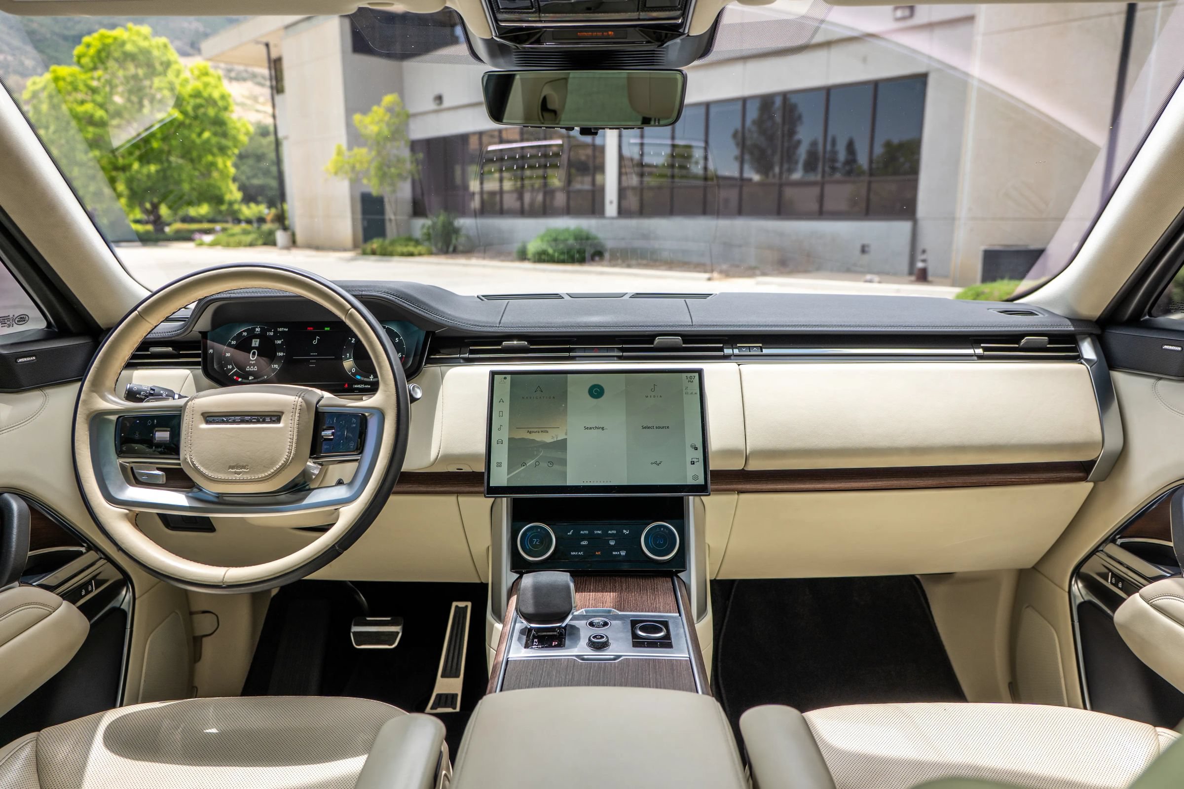 Used 2023 Land Rover Range Rover SE AWD/4WD image 22