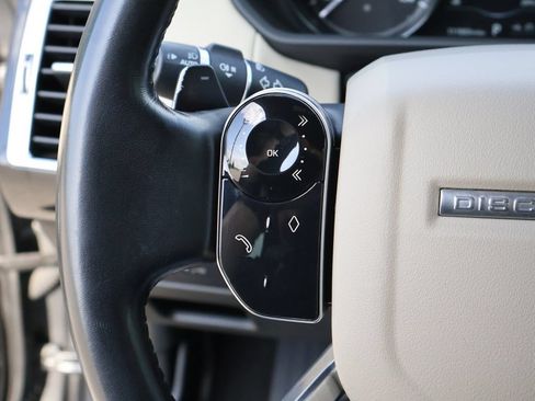 Used 2019 Land Rover Discovery SE AWD/4WD image 33