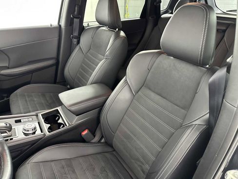 Used 2024 Mitsubishi Outlander SE image 24