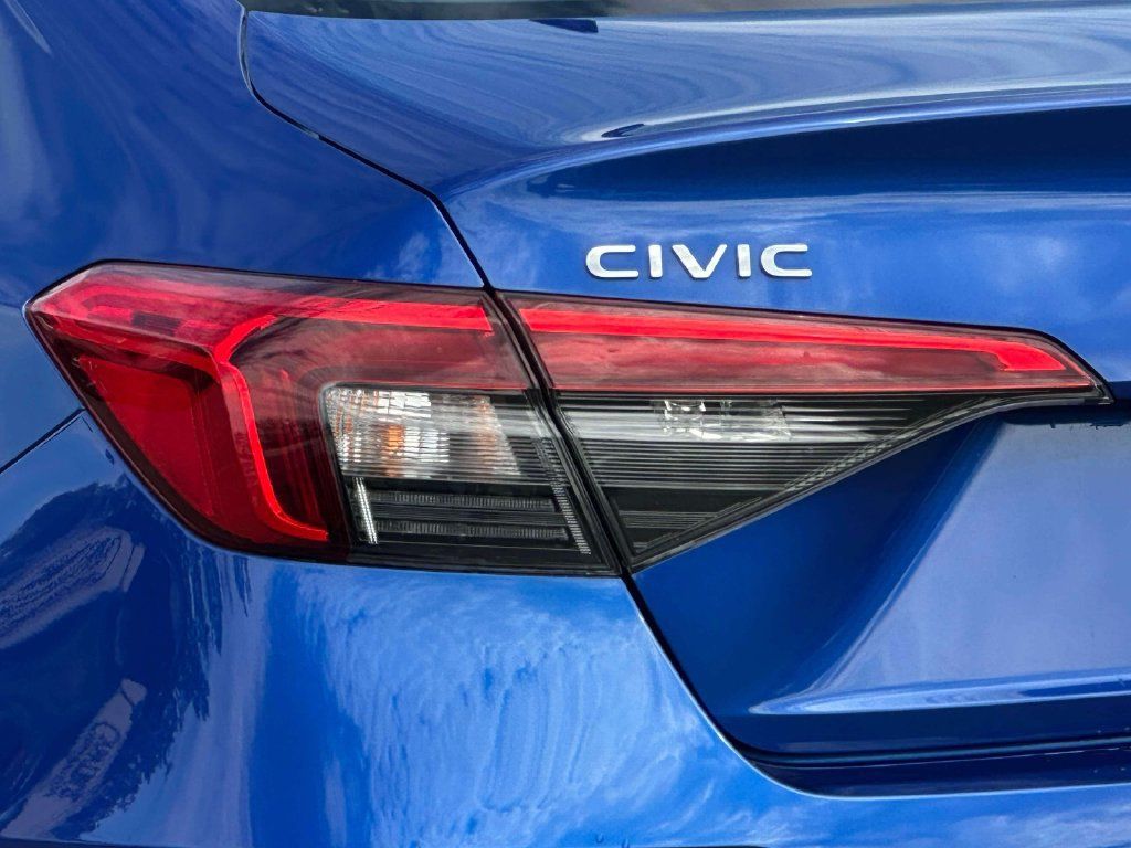 Used 2024 Honda Civic Sport image 8