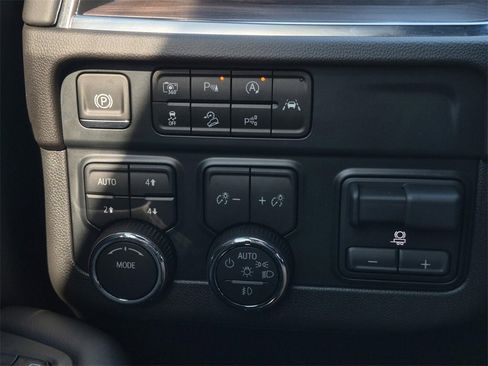 Certified 2025 Chevrolet Tahoe Z71 w/ Comfort Package image 34