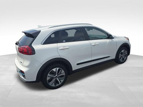 Used 2022 Kia Niro EX FWD image 5