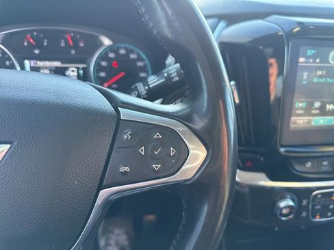 Used 2019 Chevrolet Traverse LT image 18