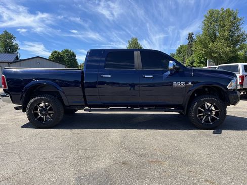 Used 2017 RAM 2500 Laramie w/ Convenience Group AWD/4WD image 5