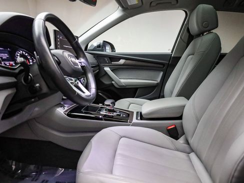 Used 2022 Audi Q5 2.0T Premium image 19