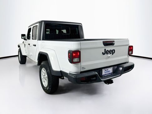 Used 2023 Jeep Gladiator Sport AWD/4WD image 7