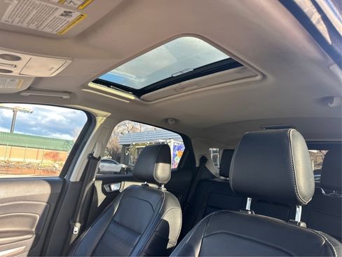 Used 2020 Ford EcoSport Titanium image 20