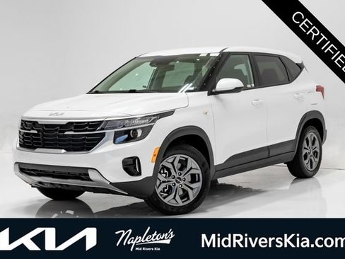 Used 2025 Kia Seltos LX AWD/4WD image 1