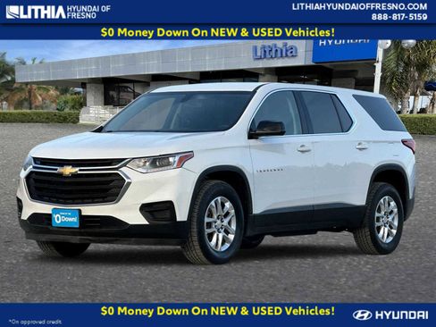 Used 2018 Chevrolet Traverse LS image 1