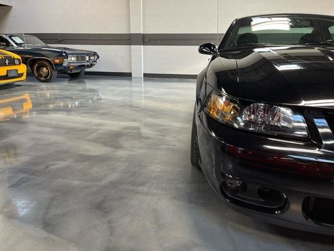 Used 2004 Ford Mustang Cobra RWD image 6