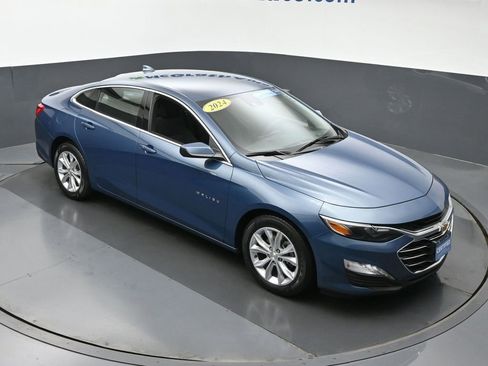 Certified 2024 Chevrolet Malibu LT image 3