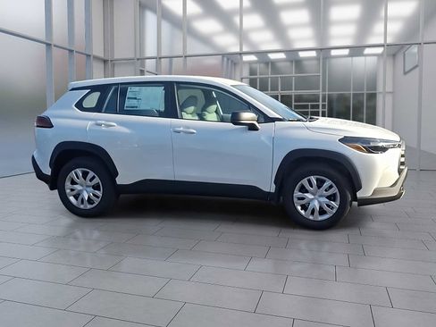 New 2026 Toyota Corolla Cross L image 6