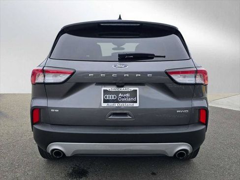 Used 2022 Ford Escape SE w/ Convenience Package AWD/4WD image 4