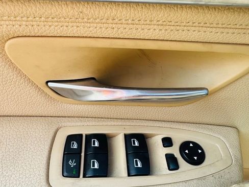 Used 2015 BMW 328i Gran Turismo xDrive image 9