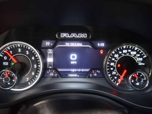 Used 2025 RAM 1500 Laramie AWD/4WD image 31