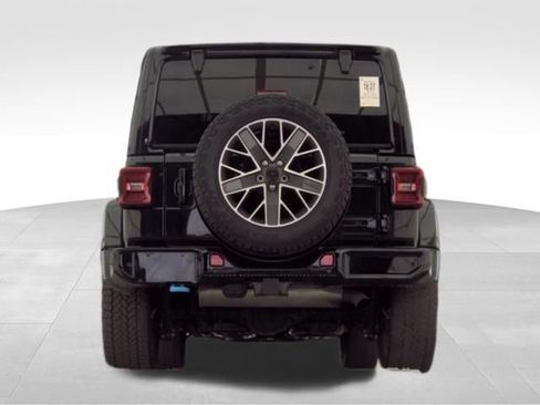 Used 2024 Jeep Wrangler High Altitude AWD/4WD image 5