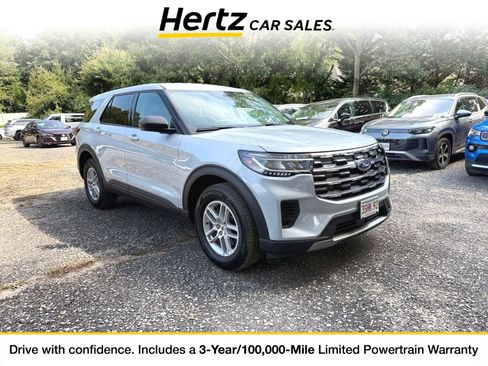 Used 2026 Ford Explorer Active AWD/4WD image 1
