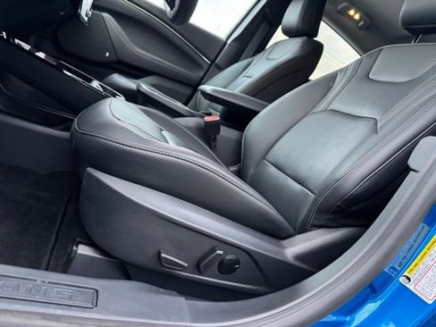 Certified 2025 Ford Mustang Mach-E Premium image 8